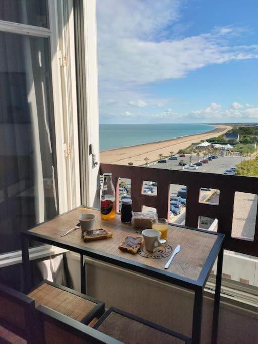 Studio De La Mer A Donville Les Bains Екстериор снимка